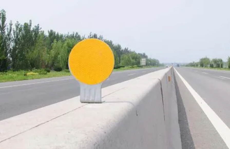 圓形輪廓標(biāo) 圓形輪廓標(biāo)