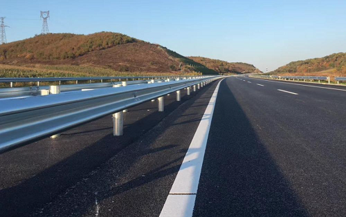 公路護(hù)欄簡介與等級(jí)分類