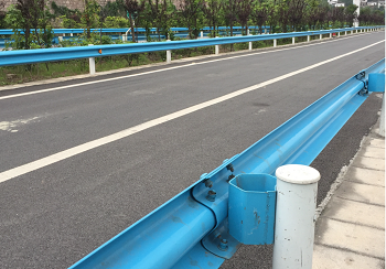 公路護(hù)欄等級(jí)分類(lèi)