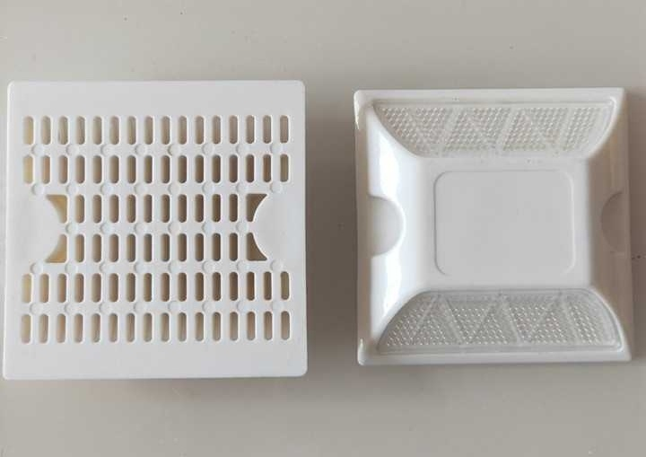 反光道釘安裝規(guī)范 反光道釘安裝規(guī)范